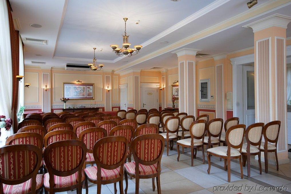 Villa Royal Ostrow Wielkopolski Facilities photo
