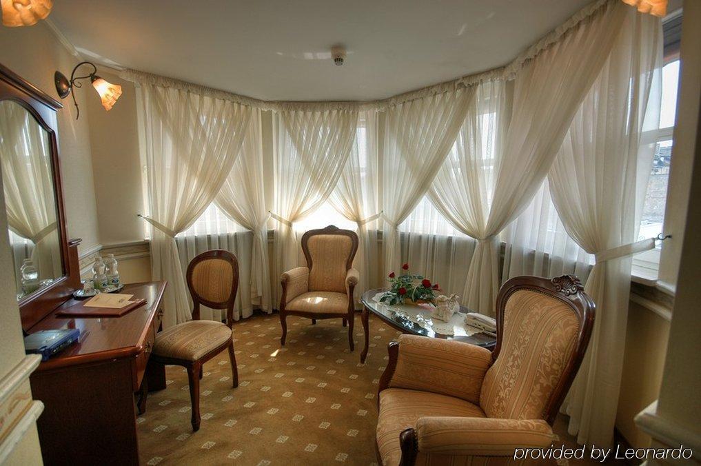 Villa Royal Ostrow Wielkopolski Interior photo