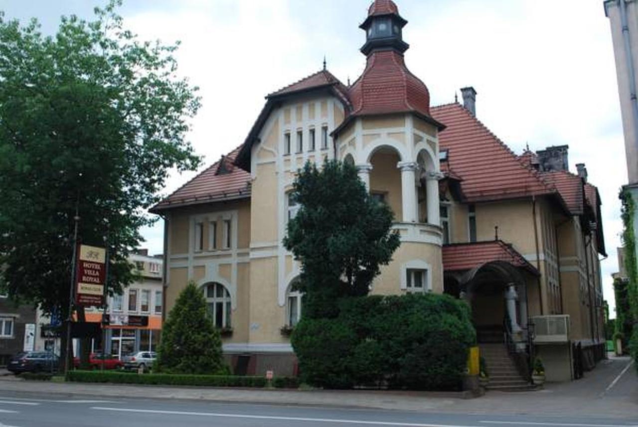 Villa Royal Ostrow Wielkopolski Exterior photo
